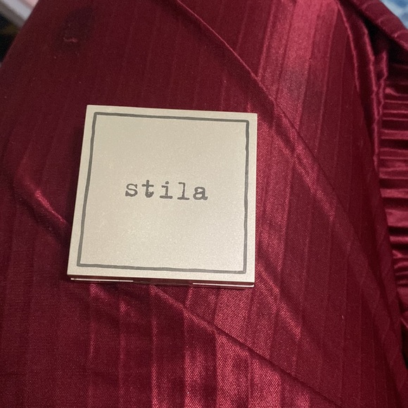 Stila eyeshadow - Picture 4 of 4